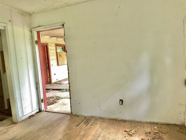 228 League Street S, Sulphur Springs, TX 75482