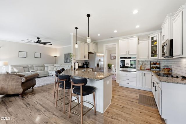 124 Shady Oaks Drive, Benson, NC 27504