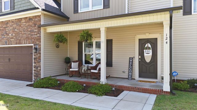 124 Shady Oaks Drive, Benson, NC 27504