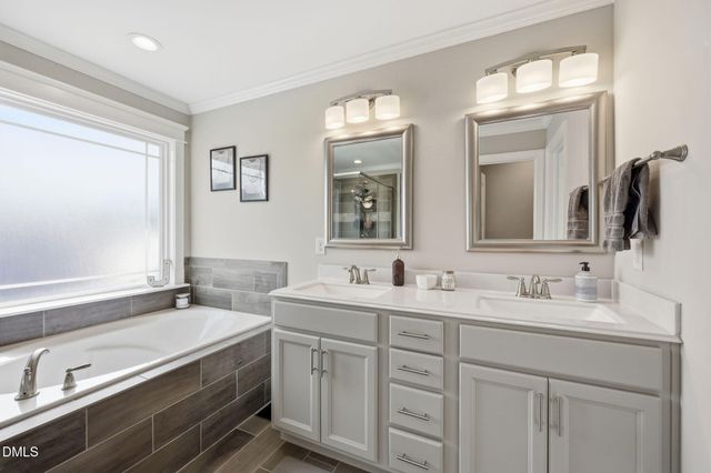 124 Shady Oaks Drive, Benson, NC 27504