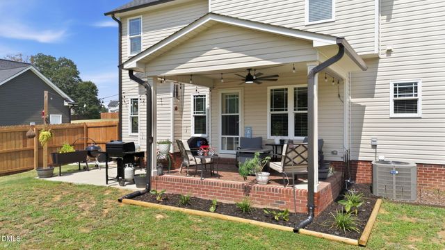 124 Shady Oaks Drive, Benson, NC 27504