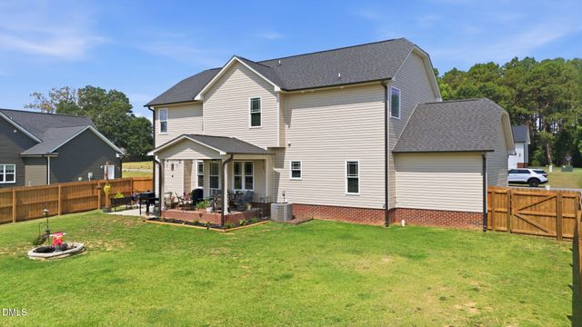 124 Shady Oaks Drive, Benson, NC 27504