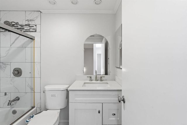 940 Stern Lane, Oxnard, CA 93035