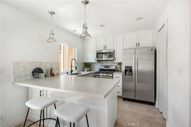 19 Seabird Court, Newport Beach, CA 92663