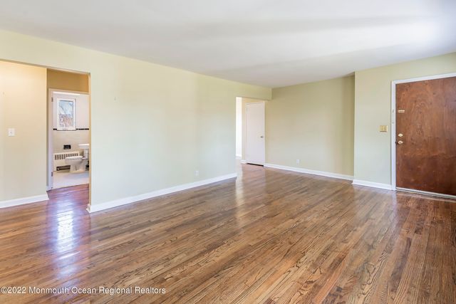 142 South Street 6A, Red Bank, NJ 07701