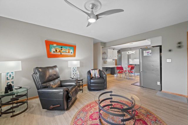 3334 N Argonne DRIVE, Milwaukee, WI 53222