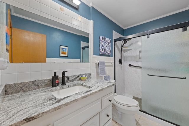 3334 N Argonne DRIVE, Milwaukee, WI 53222