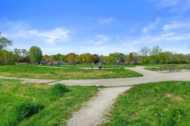 3334 N Argonne DRIVE, Milwaukee, WI 53222