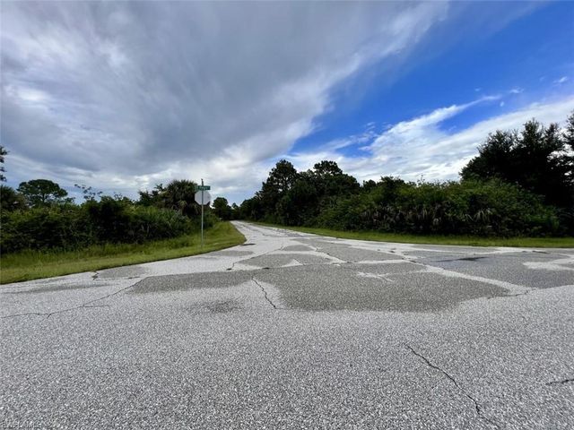 7728 St Regis CIR, Port Charlotte, FL 33981