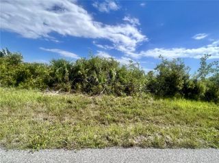 7728 St Regis CIR, Port Charlotte, FL 33981