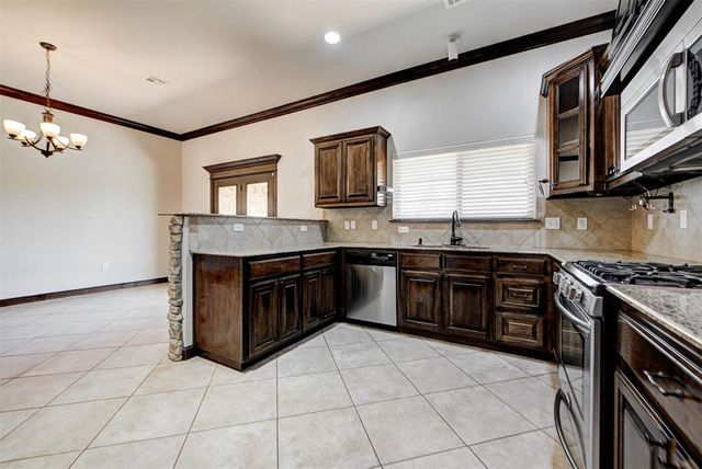 313 Starshine Drive, Norman, OK 73071