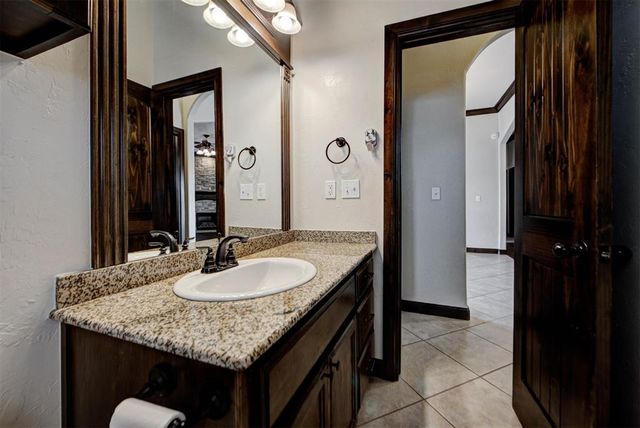 313 Starshine Drive, Norman, OK 73071