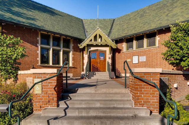 1910 S Corona Street, Denver, CO 80210