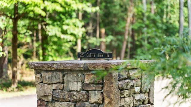 223 Cathy Ann Lane NW, Marietta, GA 30064