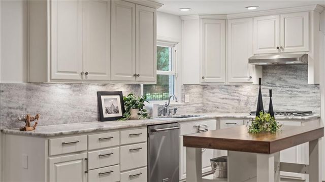 223 Cathy Ann Lane NW, Marietta, GA 30064