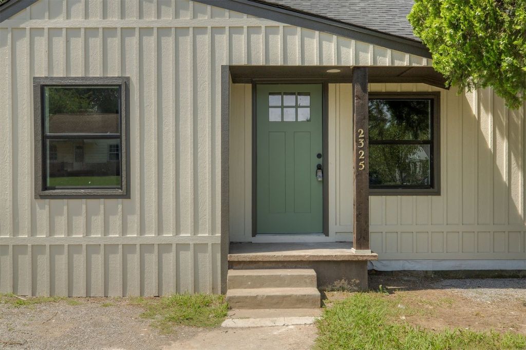 2325 SW Binkley Street, Oklahoma City, OK 73119