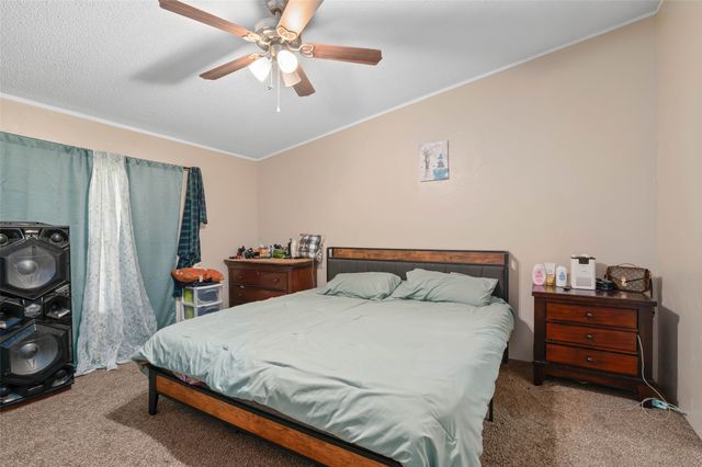 310 Glenwood Street, Gainesville, TX 76240