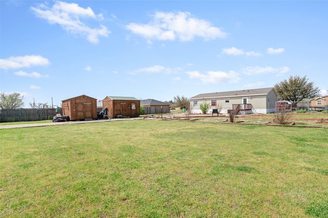 310 Glenwood Street, Gainesville, TX 76240