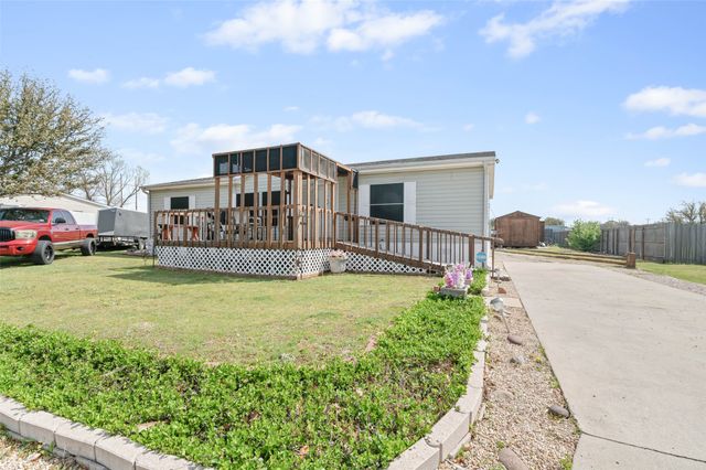 310 Glenwood Street, Gainesville, TX 76240