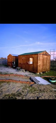 310 Glenwood Street, Gainesville, TX 76240