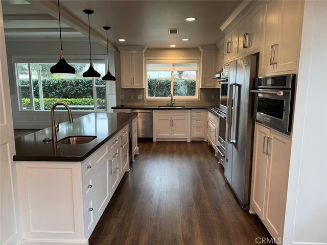 18211 Devonwood, Fountain Valley, CA 92708