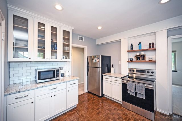 1338 Paxton Avenue, Cincinnati, OH 45208