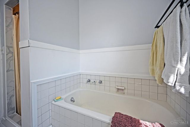 1338 Paxton Avenue, Cincinnati, OH 45208