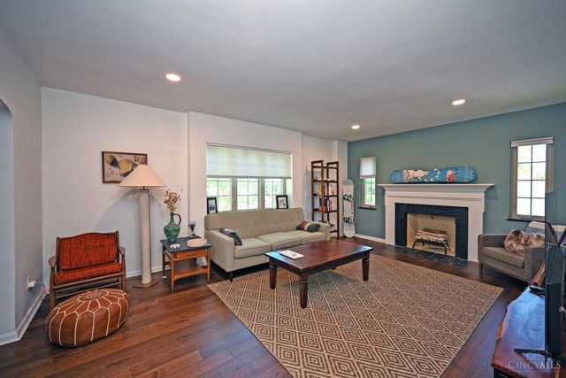 1338 Paxton Avenue, Cincinnati, OH 45208