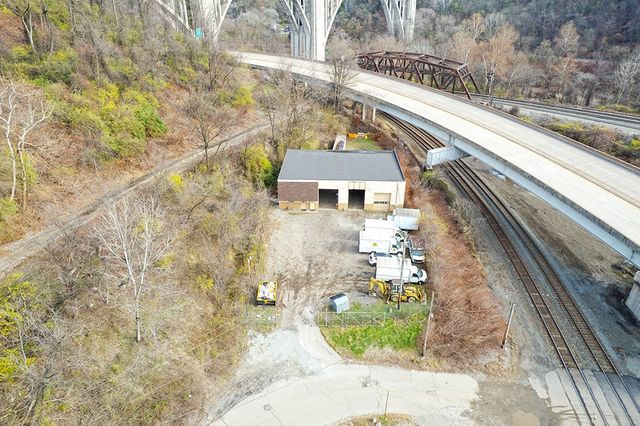 204 Main Street, E Pittsburgh, PA 15112