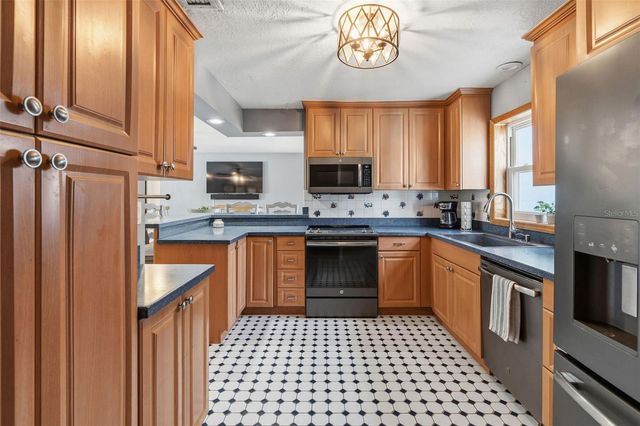 4333 71ST AVENUE N, Pinellas Park, FL 33781