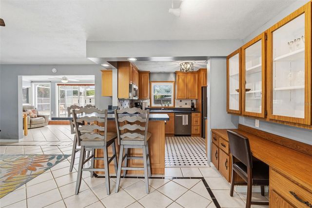 4333 71ST AVENUE N, Pinellas Park, FL 33781