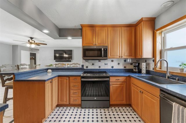 4333 71ST AVENUE N, Pinellas Park, FL 33781