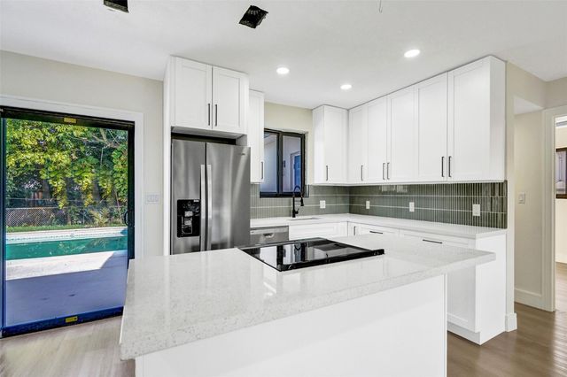 2331 Nassau Dr, Miramar, FL 33023