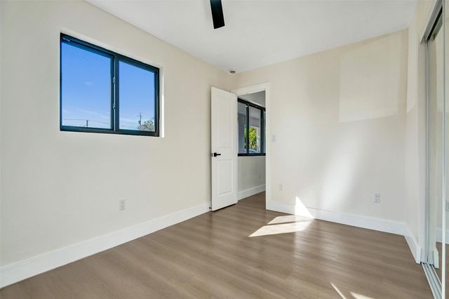 2331 Nassau Dr, Miramar, FL 33023