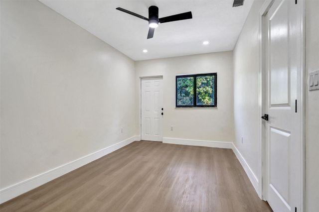 2331 Nassau Dr, Miramar, FL 33023