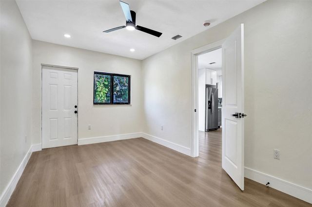 2331 Nassau Dr, Miramar, FL 33023