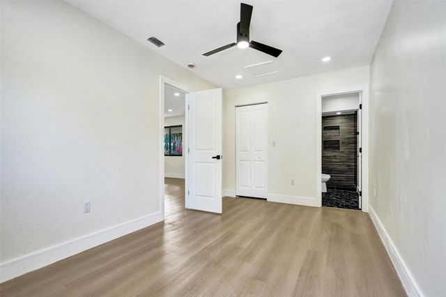 2331 Nassau Dr, Miramar, FL 33023