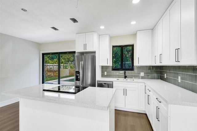 2331 Nassau Dr, Miramar, FL 33023