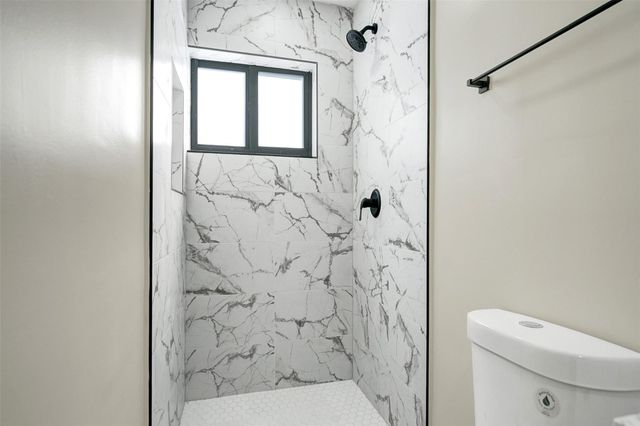 2331 Nassau Dr, Miramar, FL 33023