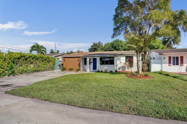 2331 Nassau Dr, Miramar, FL 33023