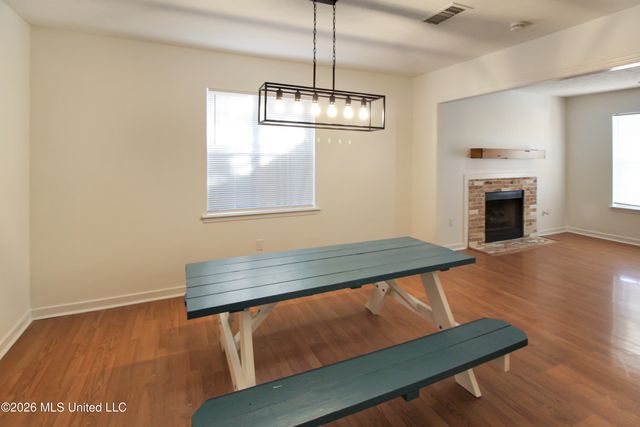 340 N Grove Circle, Brandon, MS 39047