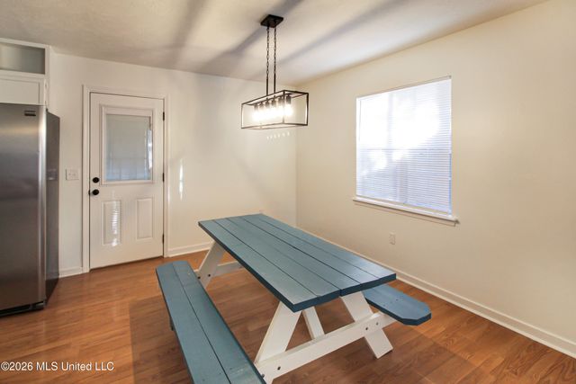 340 N Grove Circle, Brandon, MS 39047