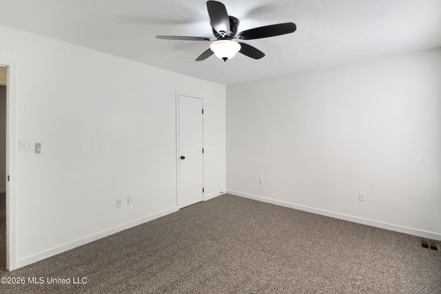 340 N Grove Circle, Brandon, MS 39047