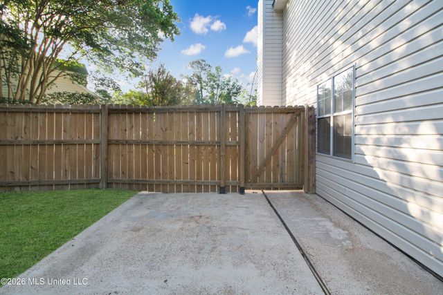 340 N Grove Circle, Brandon, MS 39047