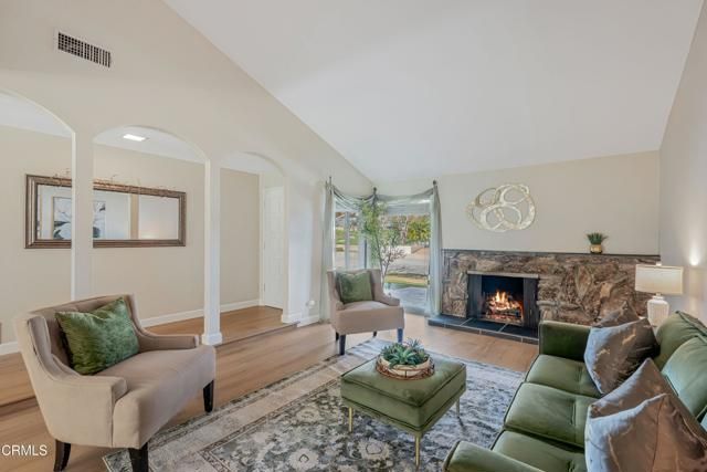 2246 Adrian Street, Newbury Park (thousand Oaks), CA 91320