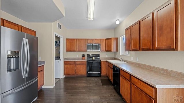 2228 Inspiration Ln, Pueblo, CO 81008