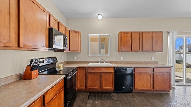 2228 Inspiration Ln, Pueblo, CO 81008