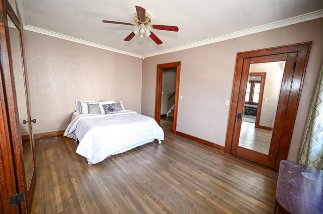 800 E Main Street, Manchester, IA 52057