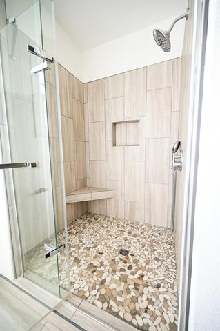 800 E Main Street, Manchester, IA 52057