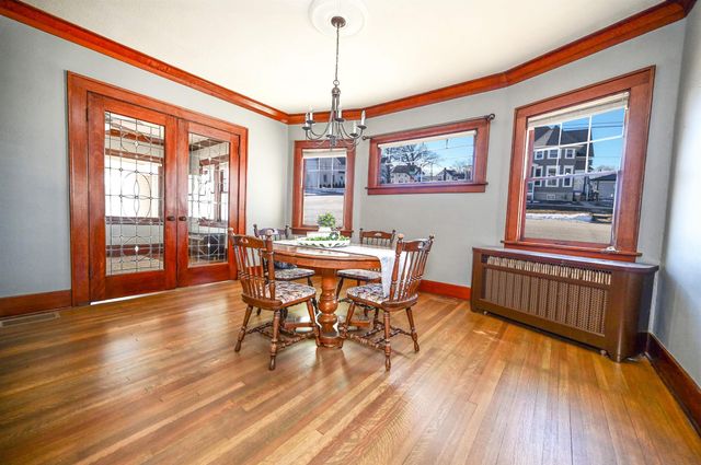 800 E Main Street, Manchester, IA 52057